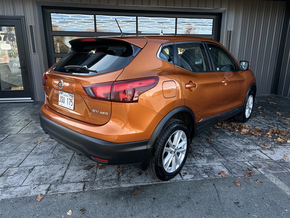 Image 3 - 2018 Nissan Rogue Sport