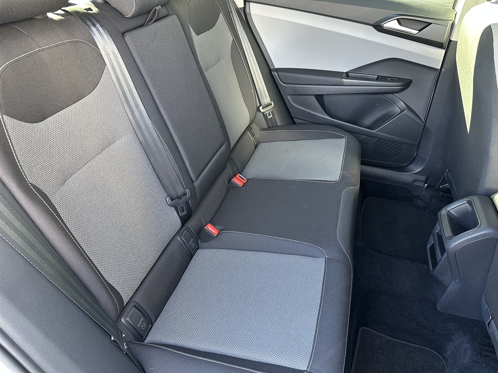 Image 5 - 2022 Volkswagen Taos 4Motion S